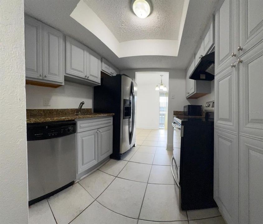 En Venta: $95,999 (2 camas, 2 baños, 976 Pies cuadrados)
