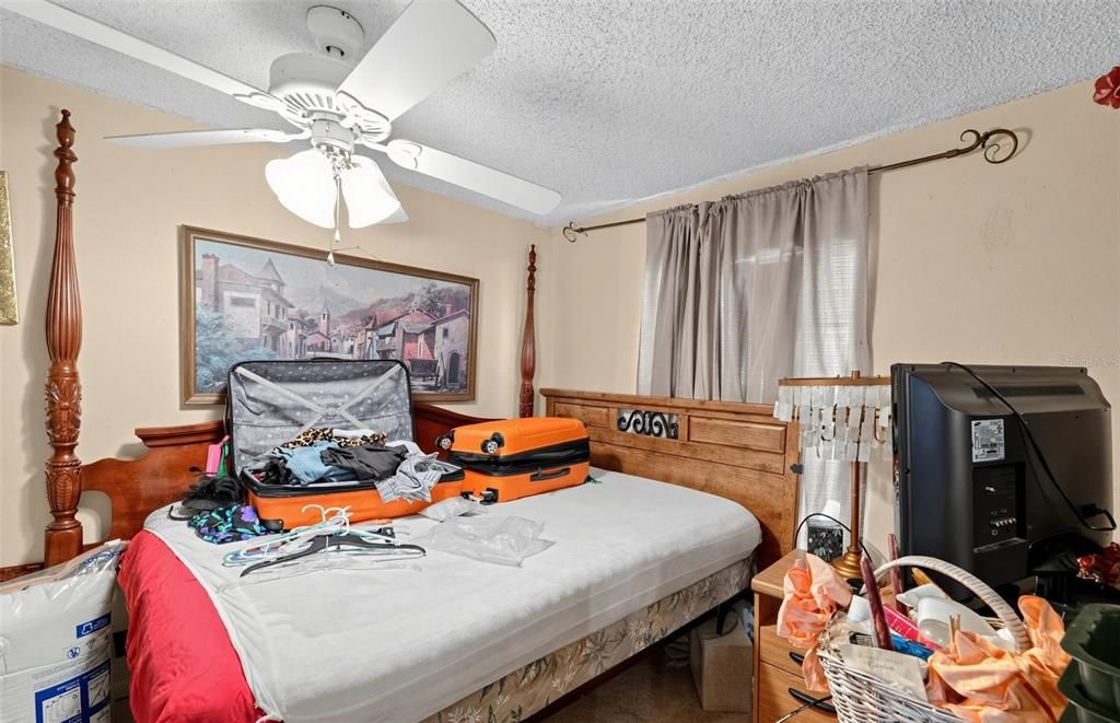 For Sale: $119,000 (3 beds, 1 baths, 1216 Square Feet)