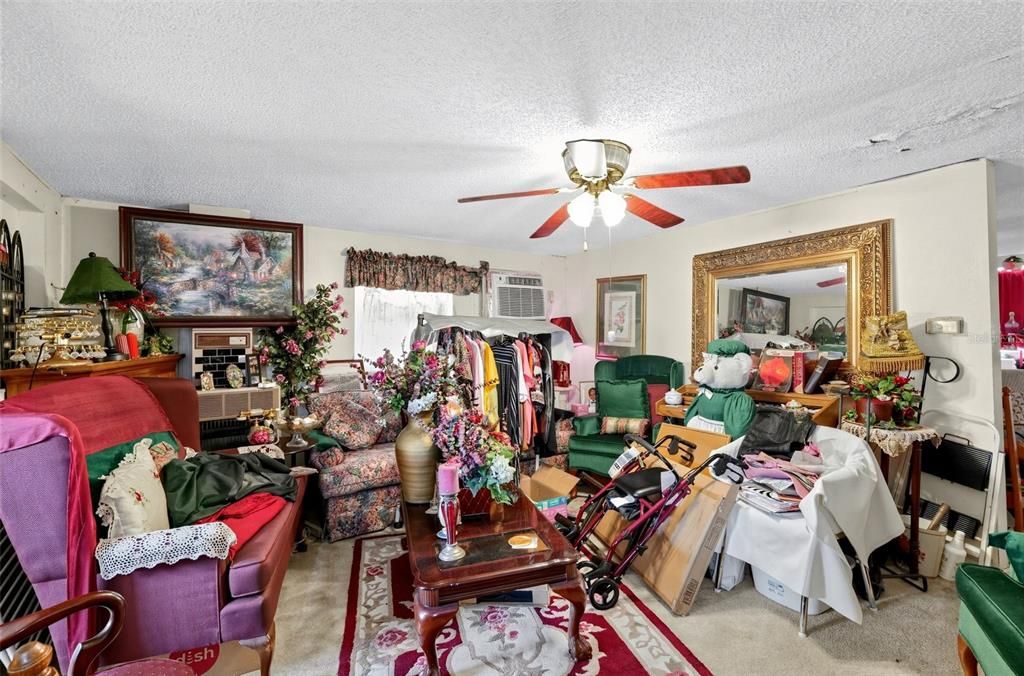 For Sale: $119,000 (3 beds, 1 baths, 1216 Square Feet)