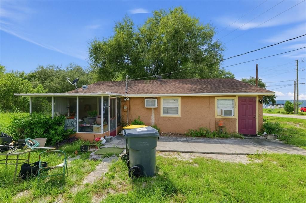 For Sale: $119,000 (3 beds, 1 baths, 1216 Square Feet)
