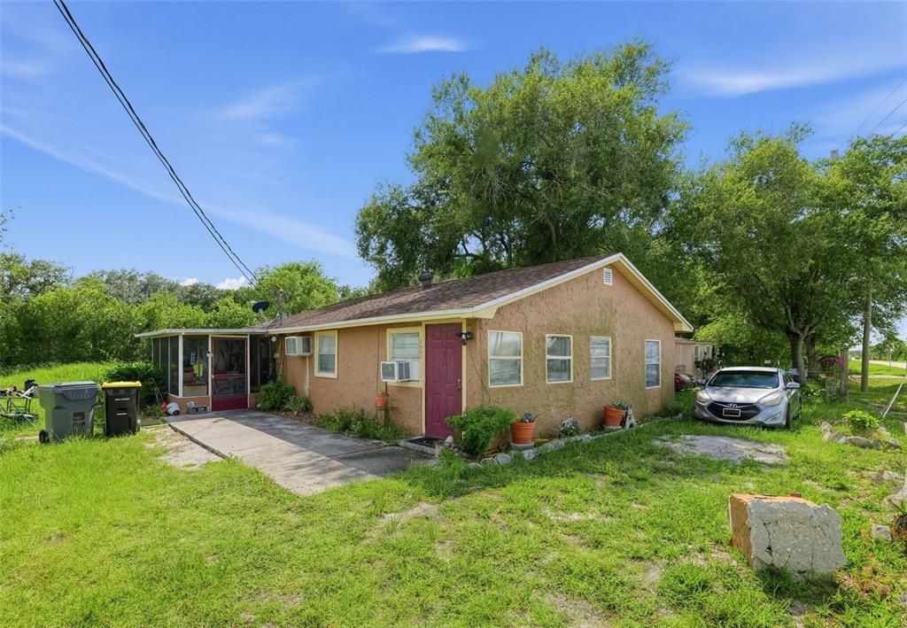 For Sale: $119,000 (3 beds, 1 baths, 1216 Square Feet)