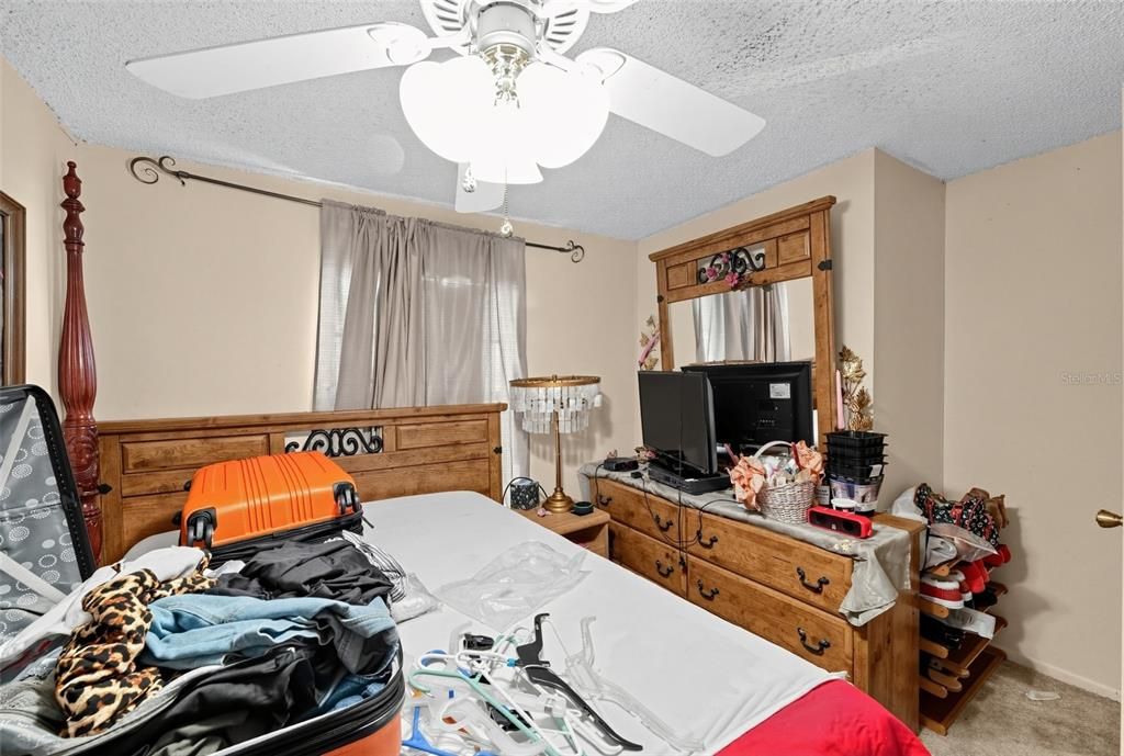 For Sale: $119,000 (3 beds, 1 baths, 1216 Square Feet)