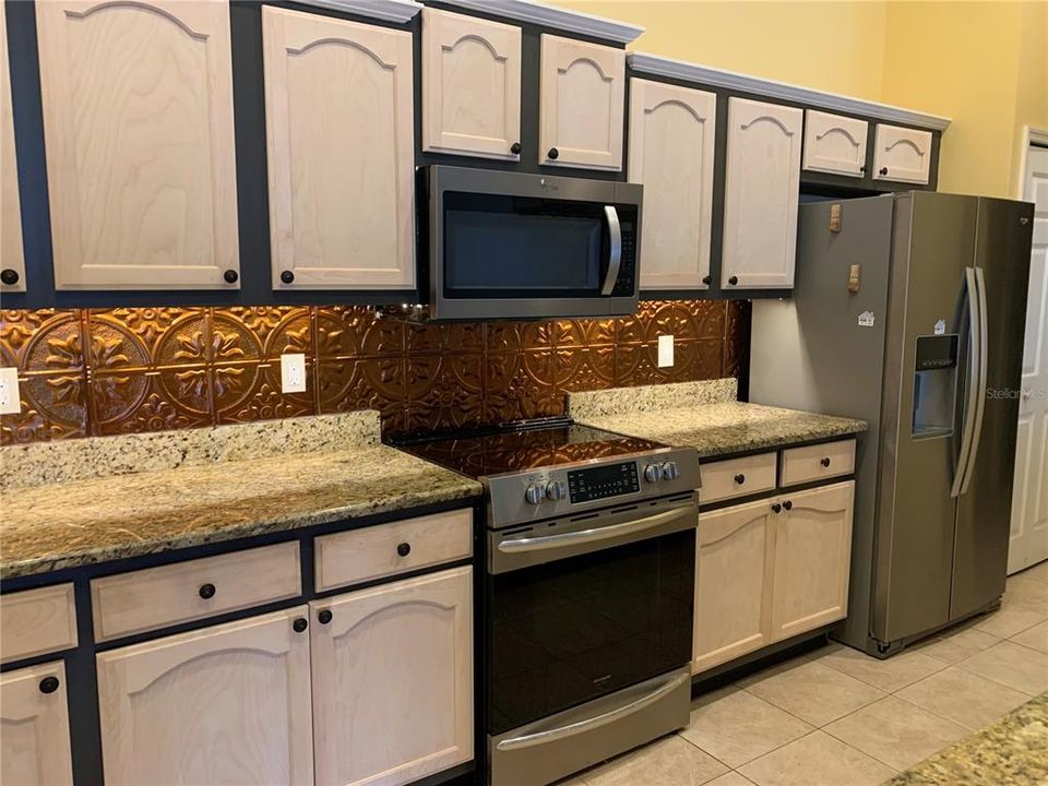 For Sale: $669,500 (4 beds, 3 baths, 3055 Square Feet)