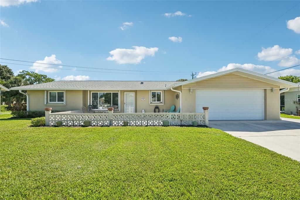 For Sale: $425,000 (3 beds, 2 baths, 1446 Square Feet)