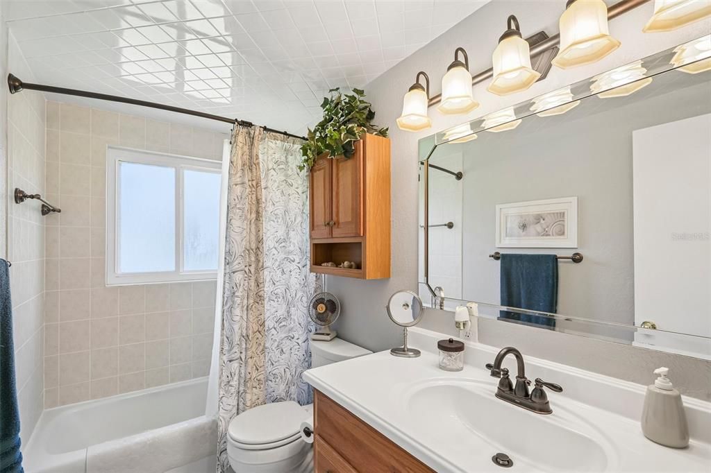 For Sale: $425,000 (3 beds, 2 baths, 1446 Square Feet)