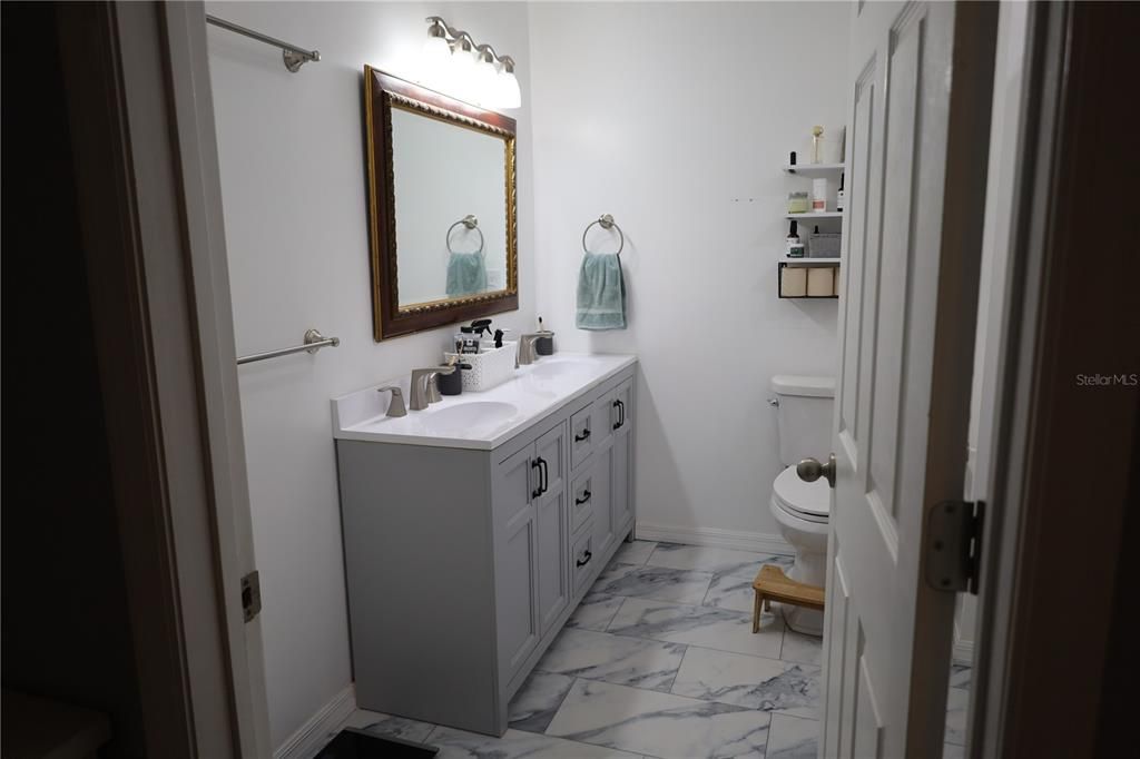 For Sale: $259,900 (3 beds, 2 baths, 1742 Square Feet)