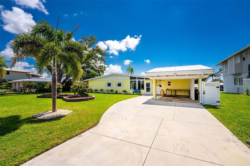 For Sale: $529,000 (3 beds, 2 baths, 1388 Square Feet)
