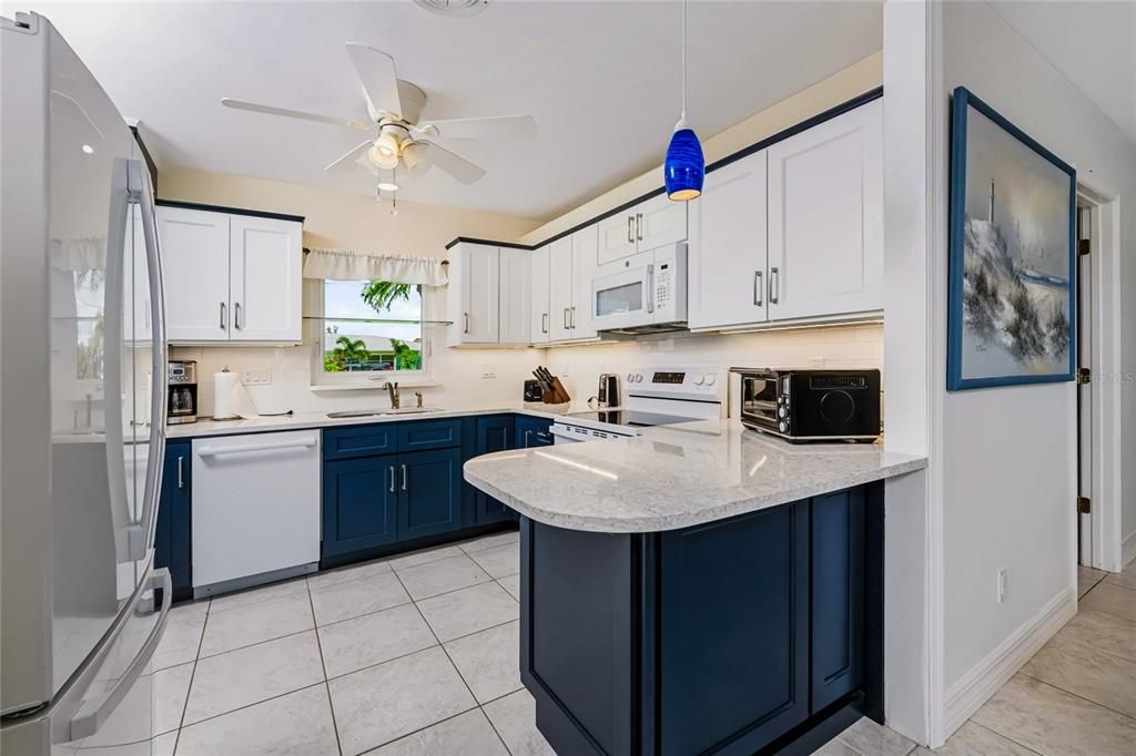 For Sale: $529,000 (3 beds, 2 baths, 1388 Square Feet)