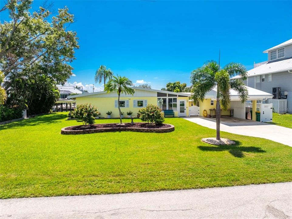 For Sale: $529,000 (3 beds, 2 baths, 1388 Square Feet)