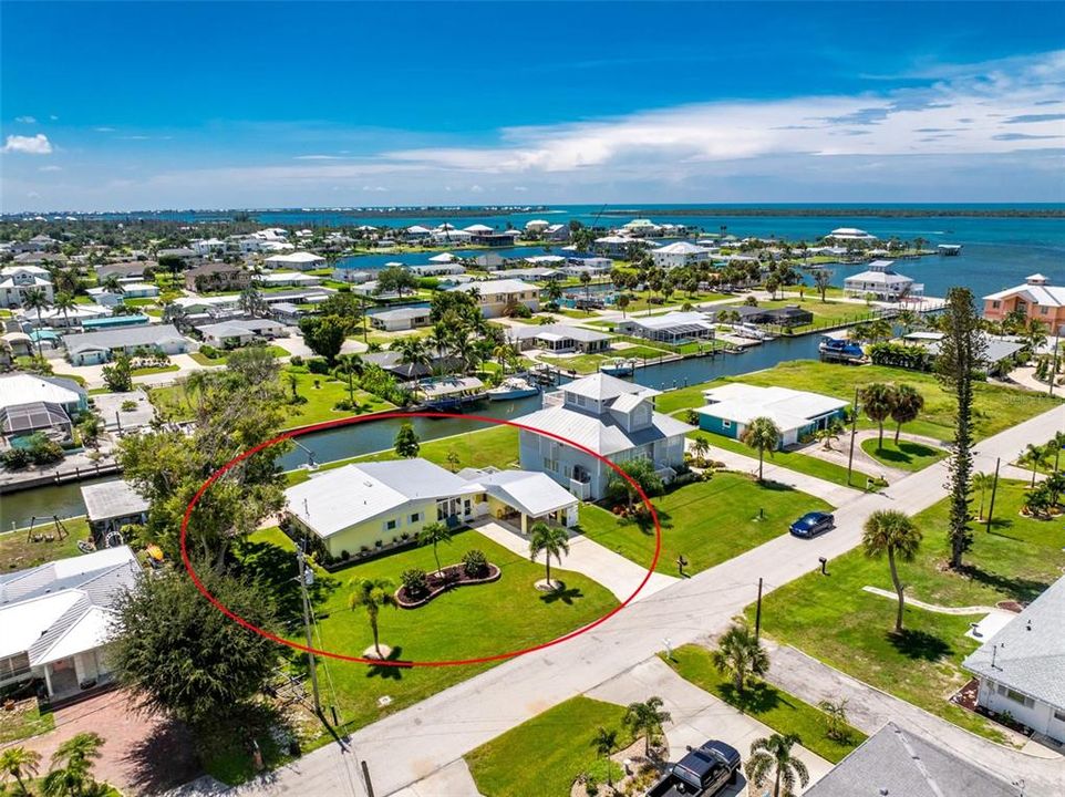 For Sale: $529,000 (3 beds, 2 baths, 1388 Square Feet)