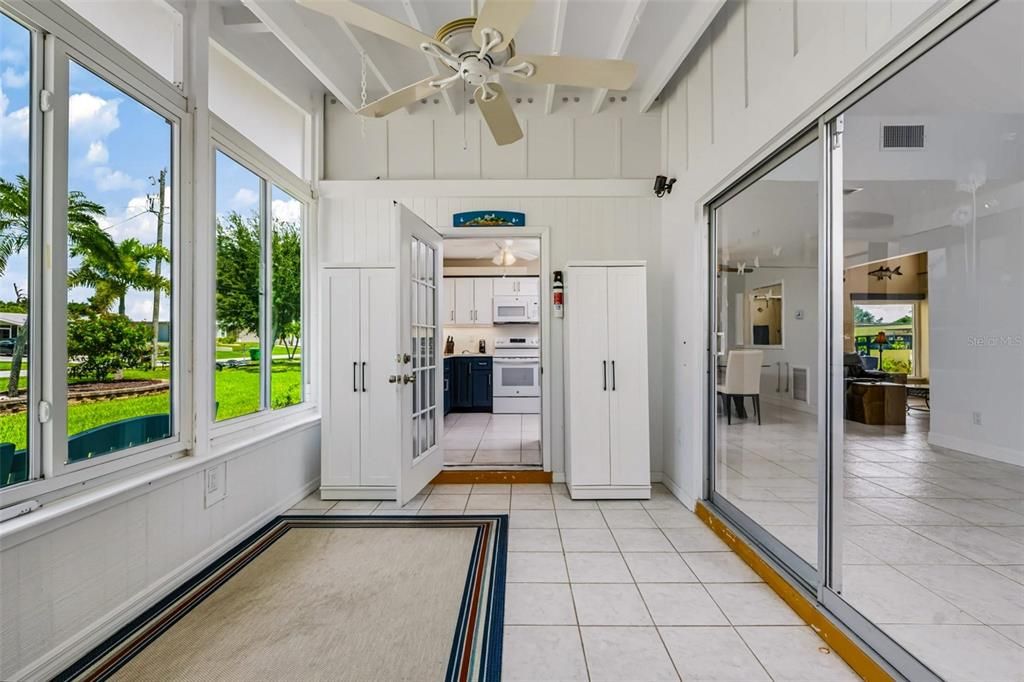 For Sale: $529,000 (3 beds, 2 baths, 1388 Square Feet)