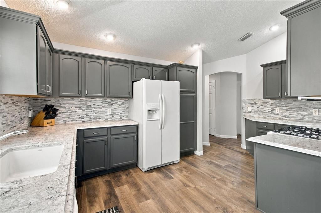 For Sale: $429,900 (3 beds, 2 baths, 1612 Square Feet)