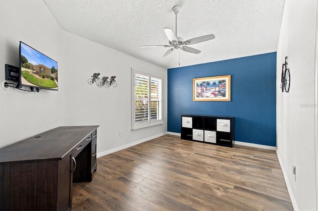 For Sale: $429,900 (3 beds, 2 baths, 1612 Square Feet)