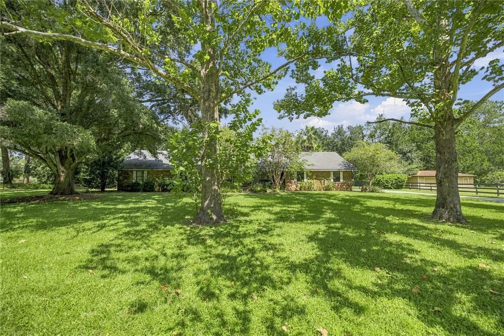 For Sale: $599,900 (4 beds, 2 baths, 3000 Square Feet)