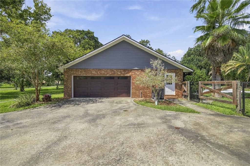 For Sale: $599,900 (4 beds, 2 baths, 3000 Square Feet)