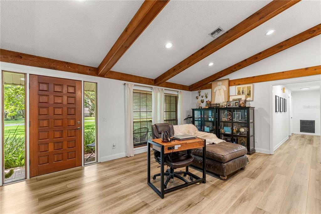 For Sale: $599,900 (4 beds, 2 baths, 3000 Square Feet)