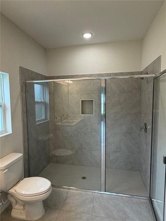 For Sale: $525,000 (6 beds, 0 baths, 2626 Square Feet)