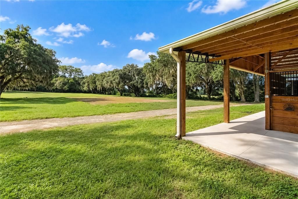 For Sale: $1,100,000 (2 beds, 2 baths, 1589 Square Feet)