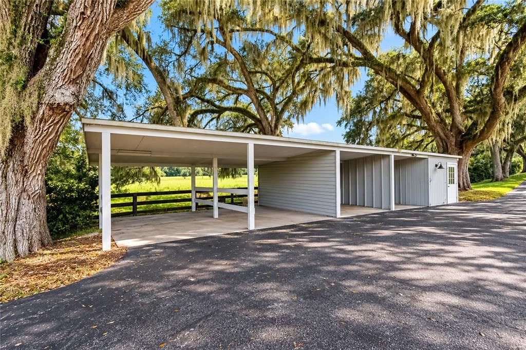 For Sale: $1,100,000 (2 beds, 2 baths, 1589 Square Feet)