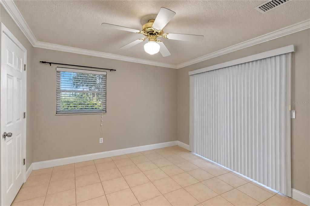 For Sale: $1,100,000 (2 beds, 2 baths, 1589 Square Feet)