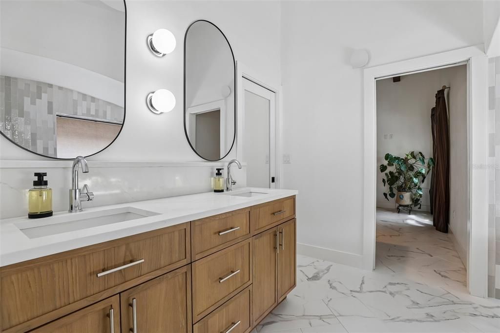 En Venta: $1,495,000 (3 camas, 2 baños, 2735 Pies cuadrados)