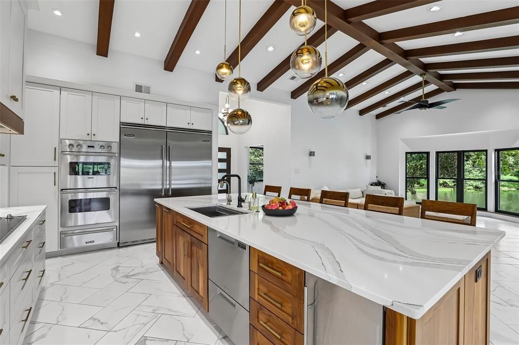 En Venta: $1,495,000 (3 camas, 2 baños, 2735 Pies cuadrados)