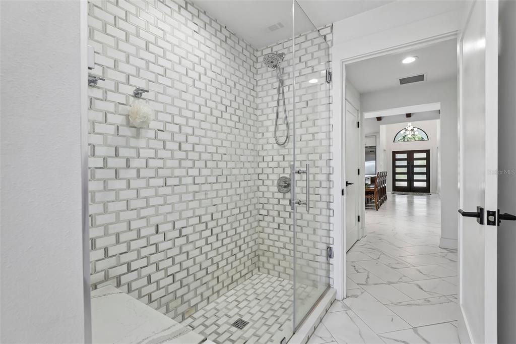 En Venta: $1,495,000 (3 camas, 2 baños, 2735 Pies cuadrados)