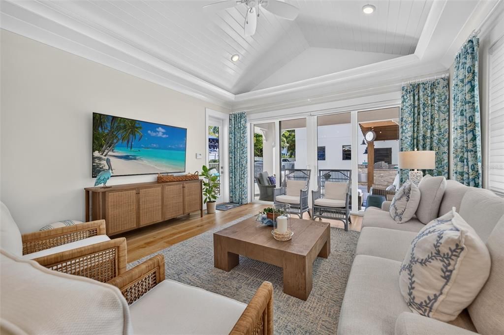 Active With Contract: $2,425,000 (4 beds, 4 baths, 2798 Square Feet)