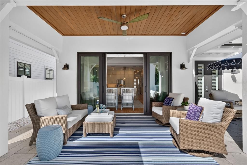 Active With Contract: $2,425,000 (4 beds, 4 baths, 2798 Square Feet)