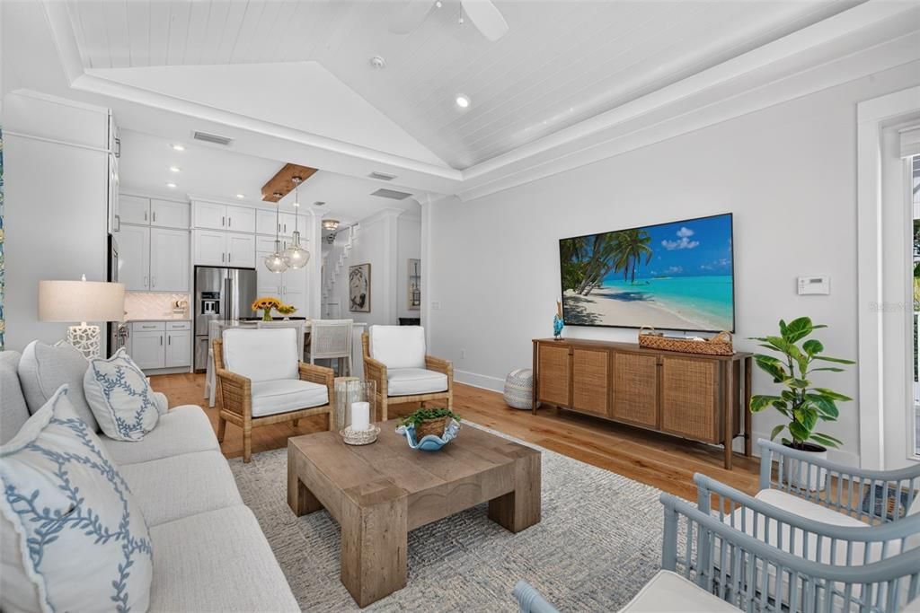 Active With Contract: $2,425,000 (4 beds, 4 baths, 2798 Square Feet)