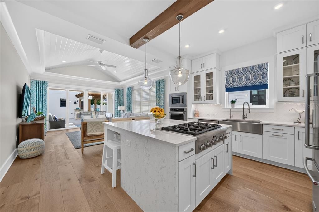 Active With Contract: $2,425,000 (4 beds, 4 baths, 2798 Square Feet)