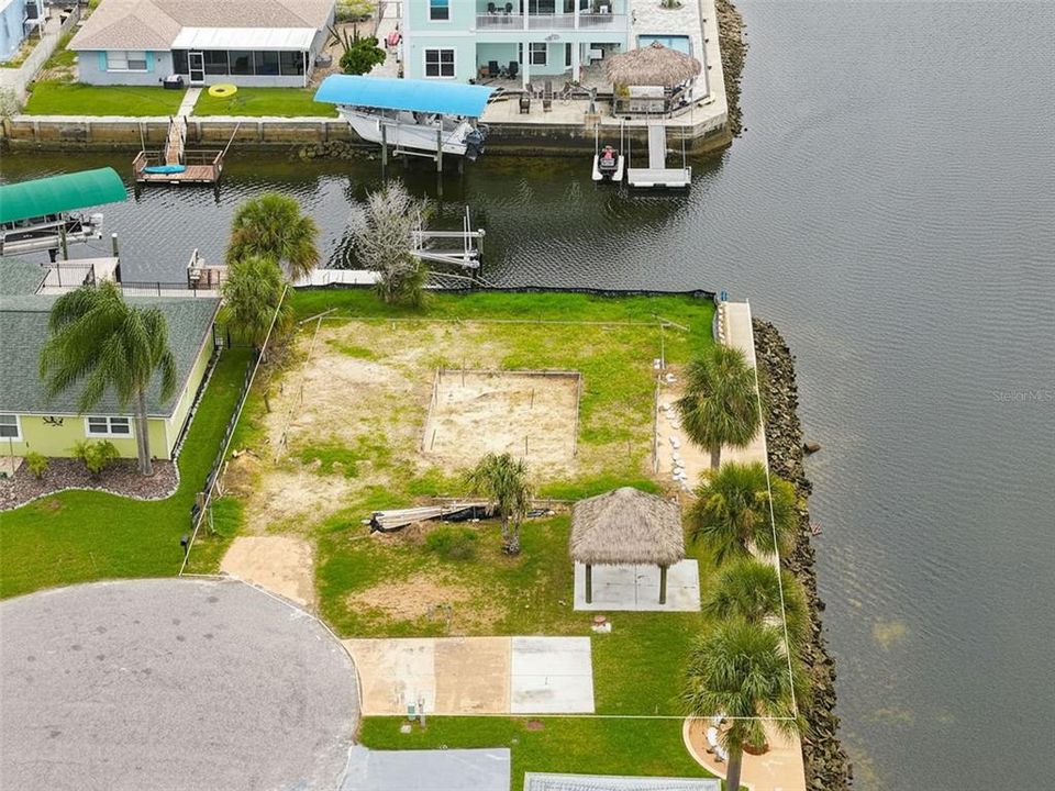 En Venta: $479,900 (0.17 acres)