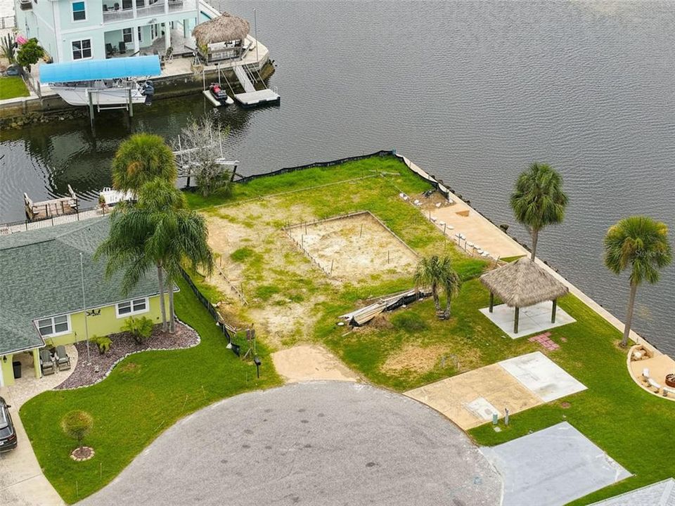 En Venta: $479,900 (0.17 acres)