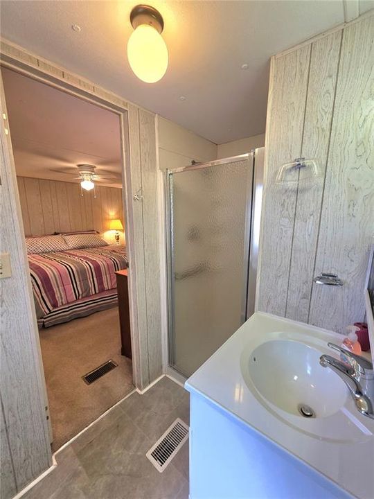 For Sale: $139,590 (2 beds, 2 baths, 864 Square Feet)