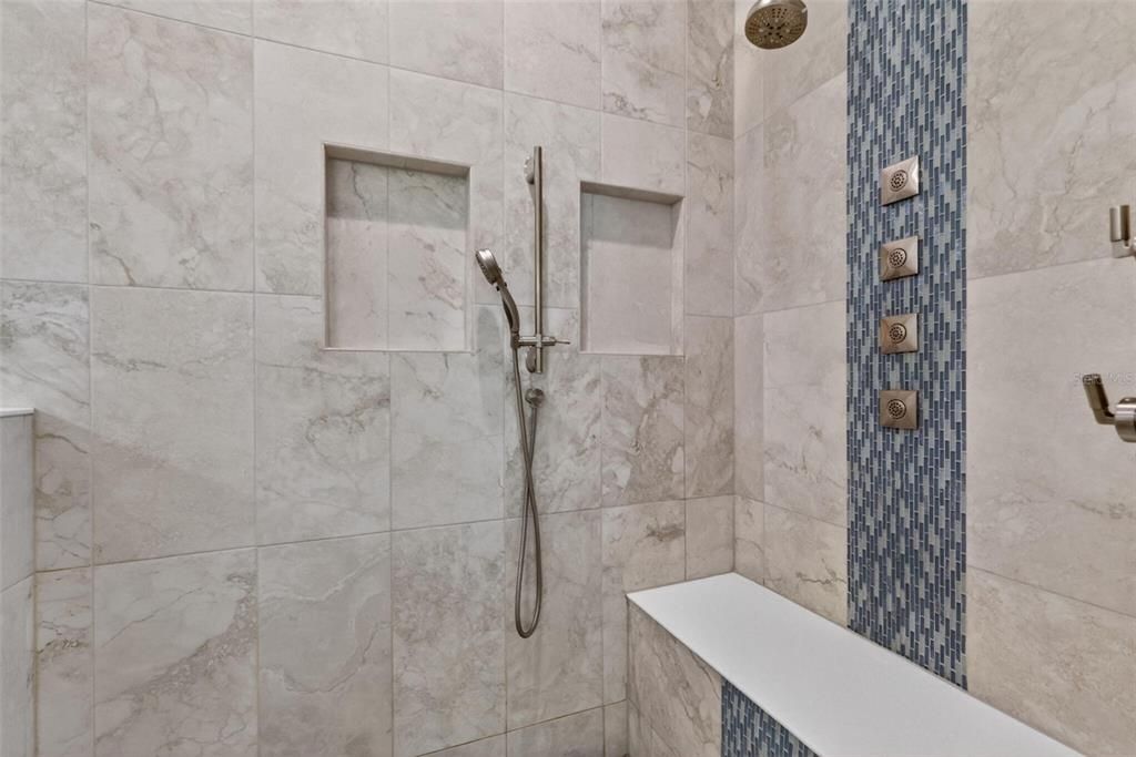 На продажу: $679,900 (3 спален, 2 ванн, 2368 Квадратных фут)