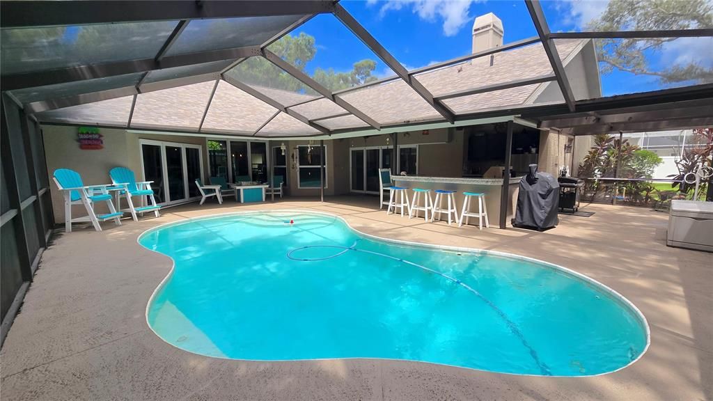 En Venta: $1,200,000 (4 camas, 3 baños, 2602 Pies cuadrados)