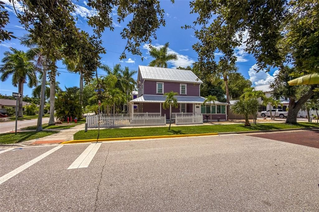 For Sale: $485,000 (3 beds, 2 baths, 1842 Square Feet)