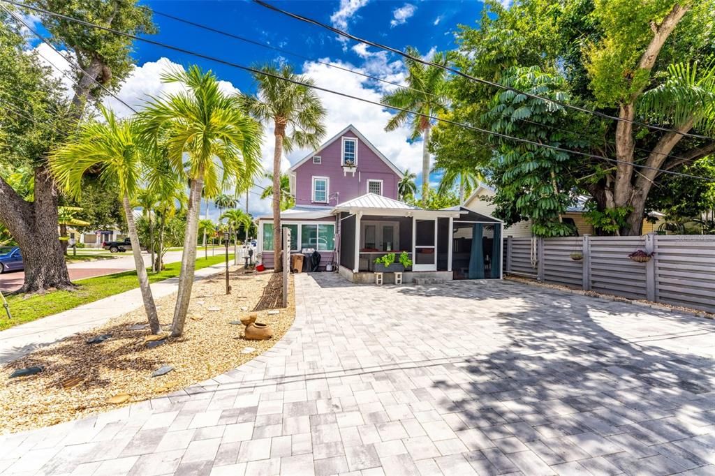 For Sale: $485,000 (3 beds, 2 baths, 1842 Square Feet)