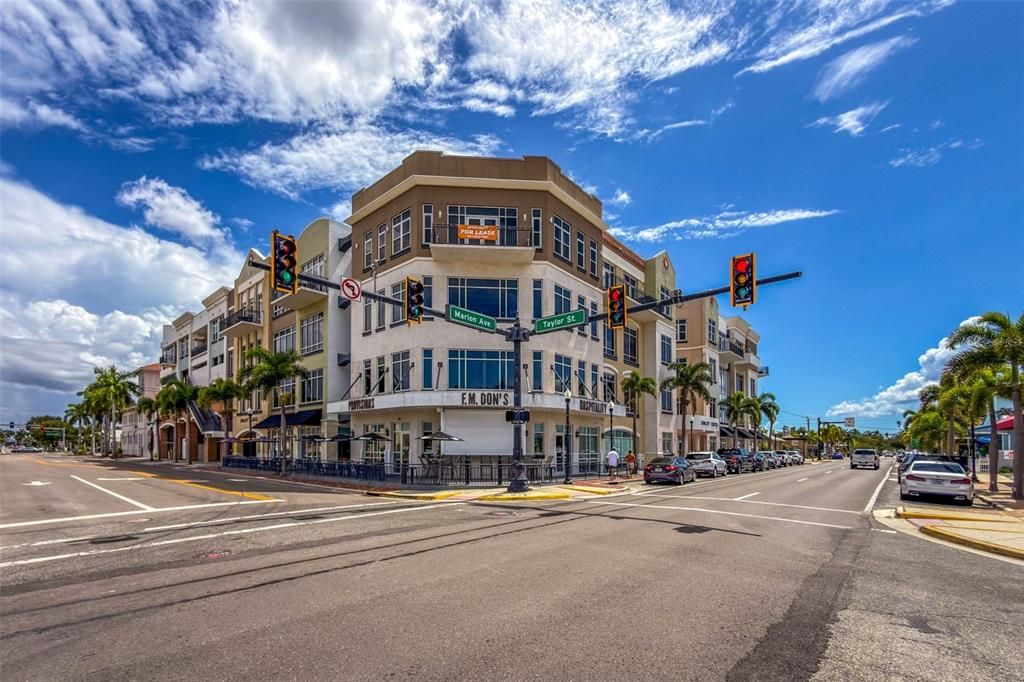For Sale: $485,000 (3 beds, 2 baths, 1842 Square Feet)