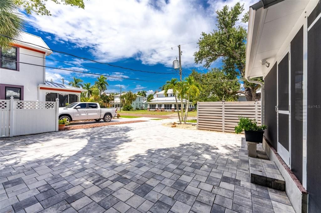 For Sale: $485,000 (3 beds, 2 baths, 1842 Square Feet)