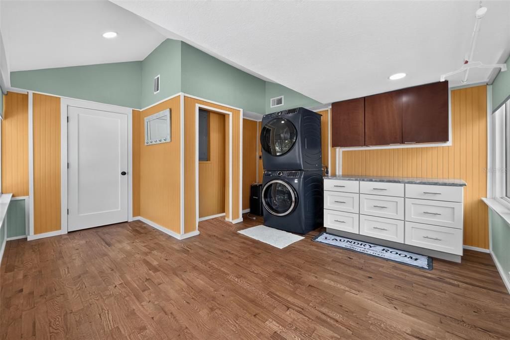 For Sale: $485,000 (3 beds, 2 baths, 1842 Square Feet)