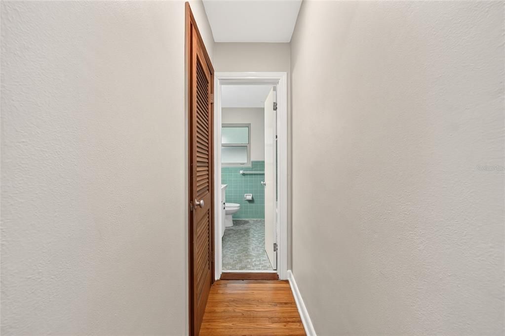 For Sale: $429,000 (3 beds, 2 baths, 1369 Square Feet)