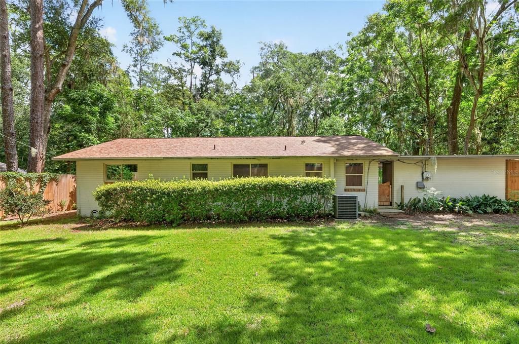 For Sale: $429,000 (3 beds, 2 baths, 1369 Square Feet)