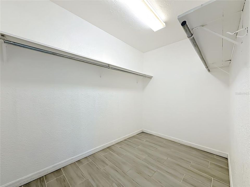 В аренду: $2,100 (2 спален, 2 ванн, 1070 Квадратных фут)