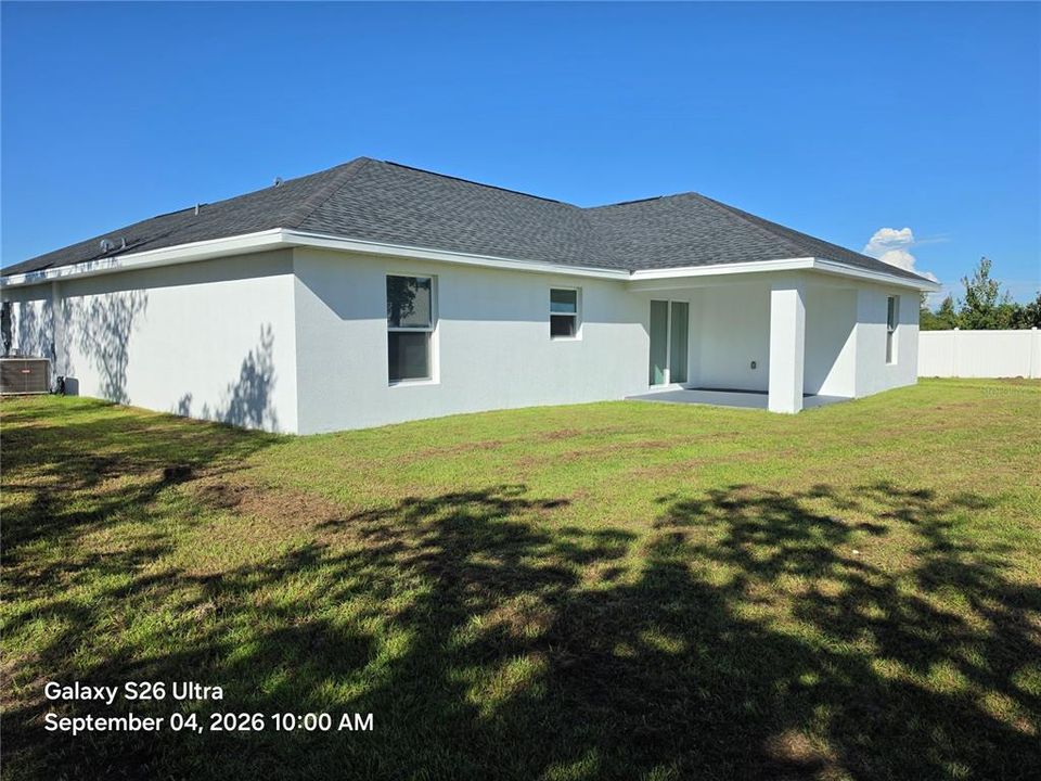 Activo con contrato: $279,000 (4 camas, 2 baños, 1625 Pies cuadrados)