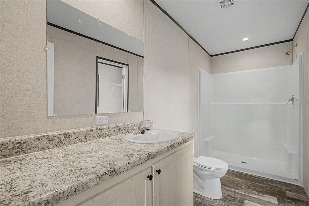 For Sale: $219,000 (3 beds, 2 baths, 1280 Square Feet)