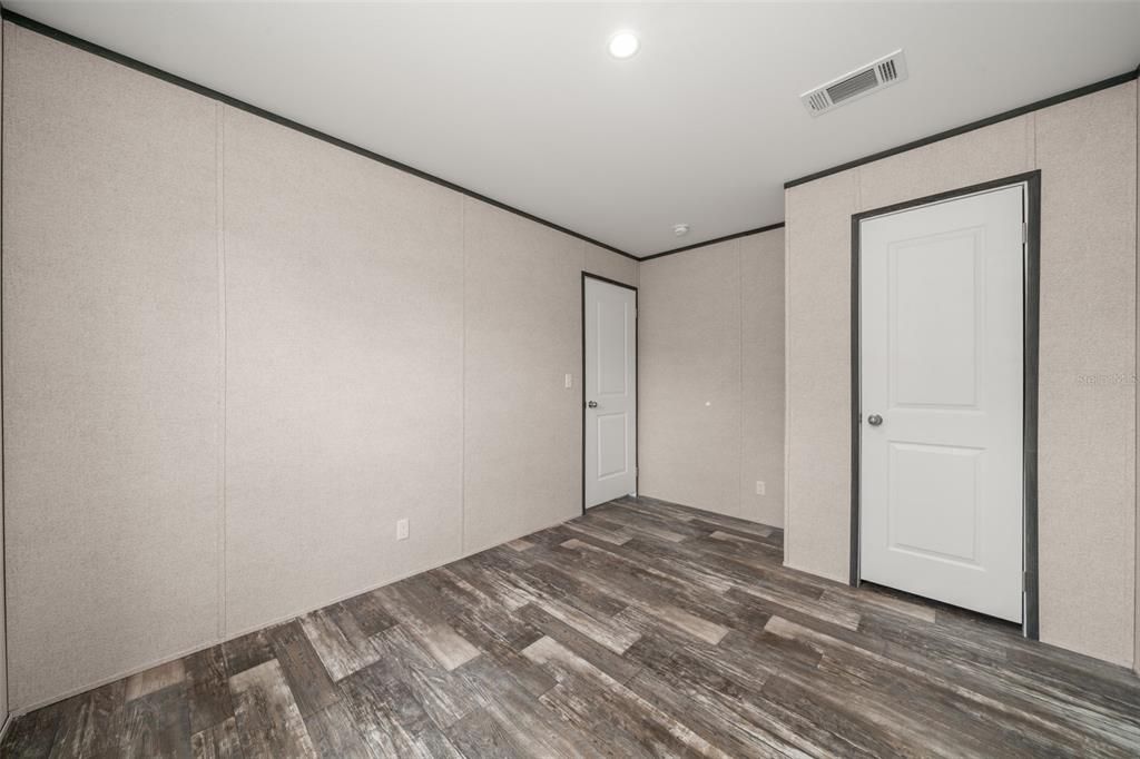 For Sale: $219,000 (3 beds, 2 baths, 1280 Square Feet)
