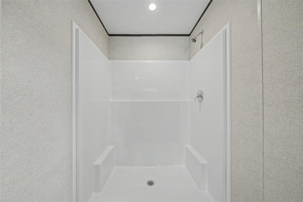 For Sale: $219,000 (3 beds, 2 baths, 1280 Square Feet)