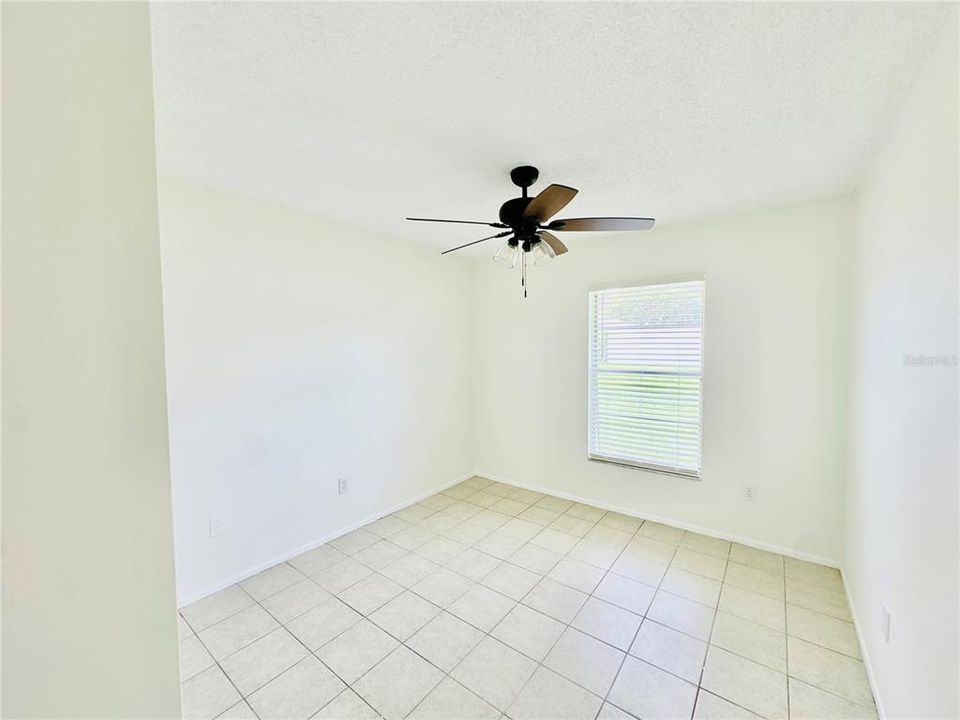For Rent: $1,800 (3 beds, 2 baths, 1211 Square Feet)