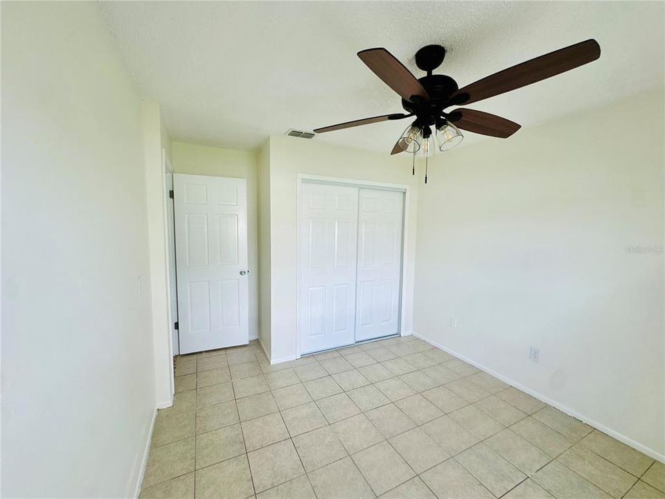 For Rent: $1,800 (3 beds, 2 baths, 1211 Square Feet)
